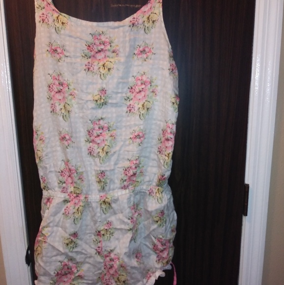 Romper - Picture 2 of 2